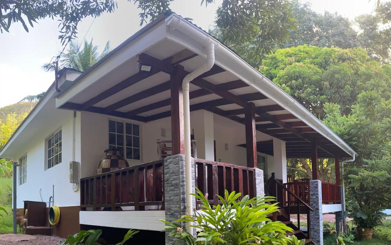 Blissful Hill Top Apartment Anse Volbert Village Exterior foto