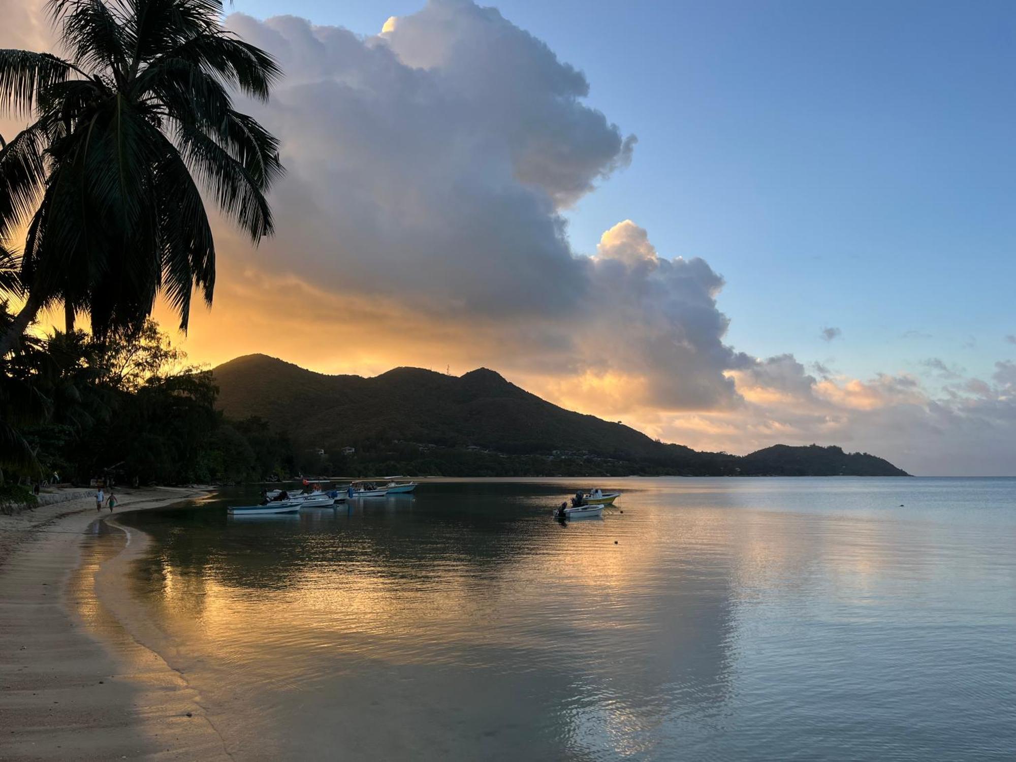 Blissful Hill Top Apartment Anse Volbert Village Exterior foto